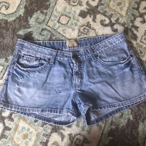 BKE denim low rise shorts. 100% cotton
